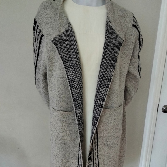 Mia Maddison women's cardigan - Picture 12 of 16